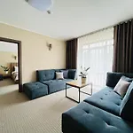 Blueberryhouse Hotel *